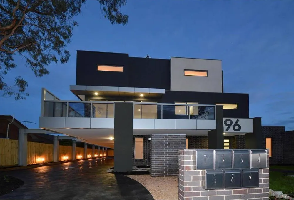 Pascoe Vale, custom residence, Yuniq Homes